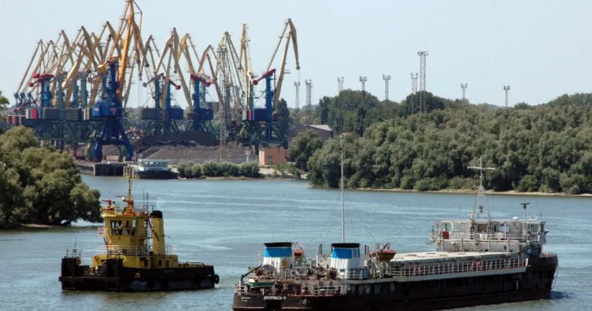 Майже 30 суден зупинилися біля порту Ізмаїла після ударів росіян