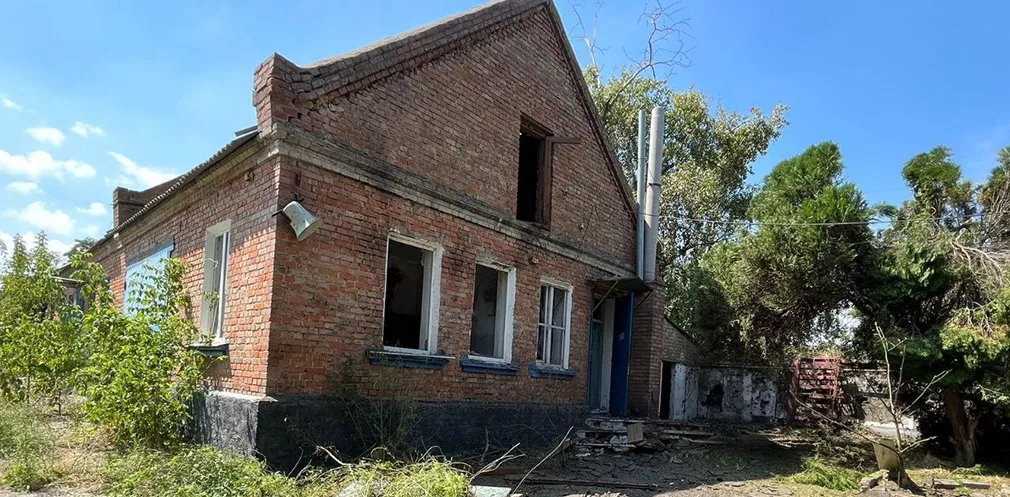 Damaged private houses and damaged power lines: occupants attacked Nikopol district