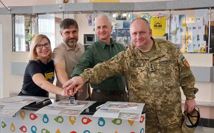 A postage stamp was redeemed in Kropyvnytskyi "Weapons of Victory. Peace with Ukraine"